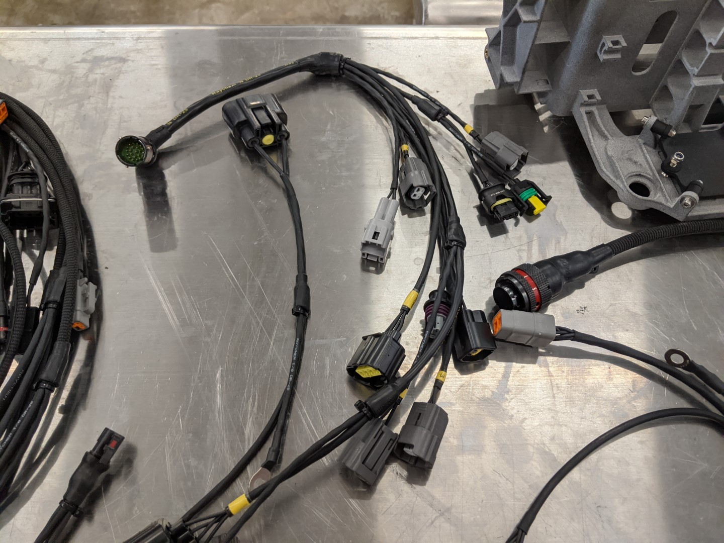 MoTeC Kawasaki ZX-10R / ZX-10RR Plug & Play Superbike